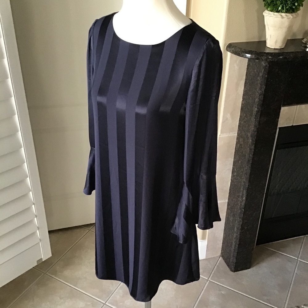 NEW Cremieux XS Navy Blue Selina Satin Striped Tulip Dress Bell Sleeves Elegant